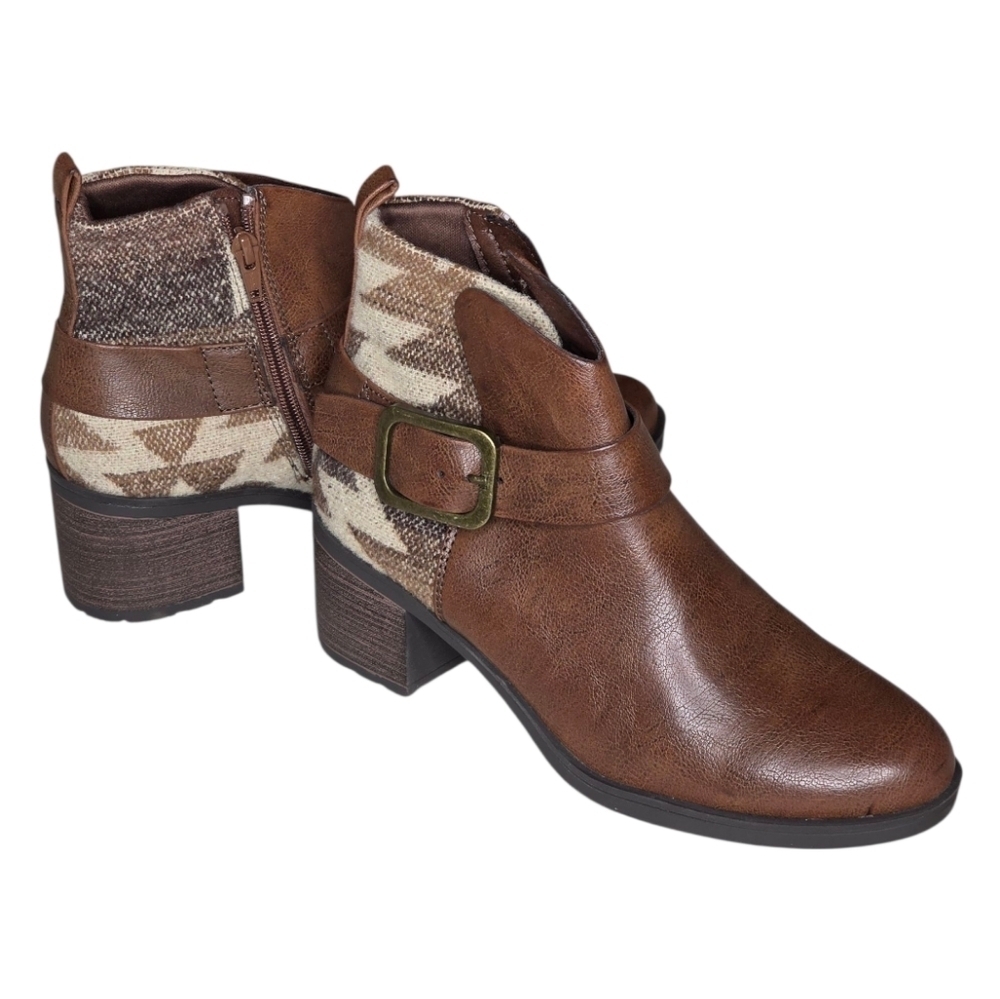BareTraps Colorado Brown Aztec Ankle Boots 8M Western Buckle Zip Heel Booties